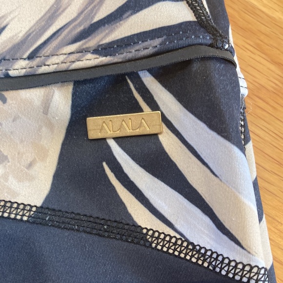 ALALA Tropic Captain Ankle Tight/leggings - Picture 9 of 16